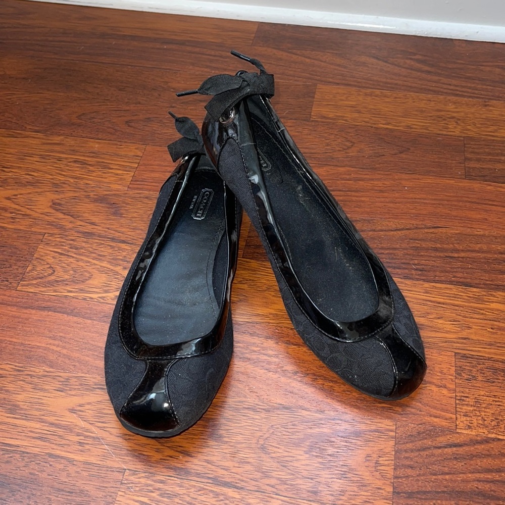 Coach flats